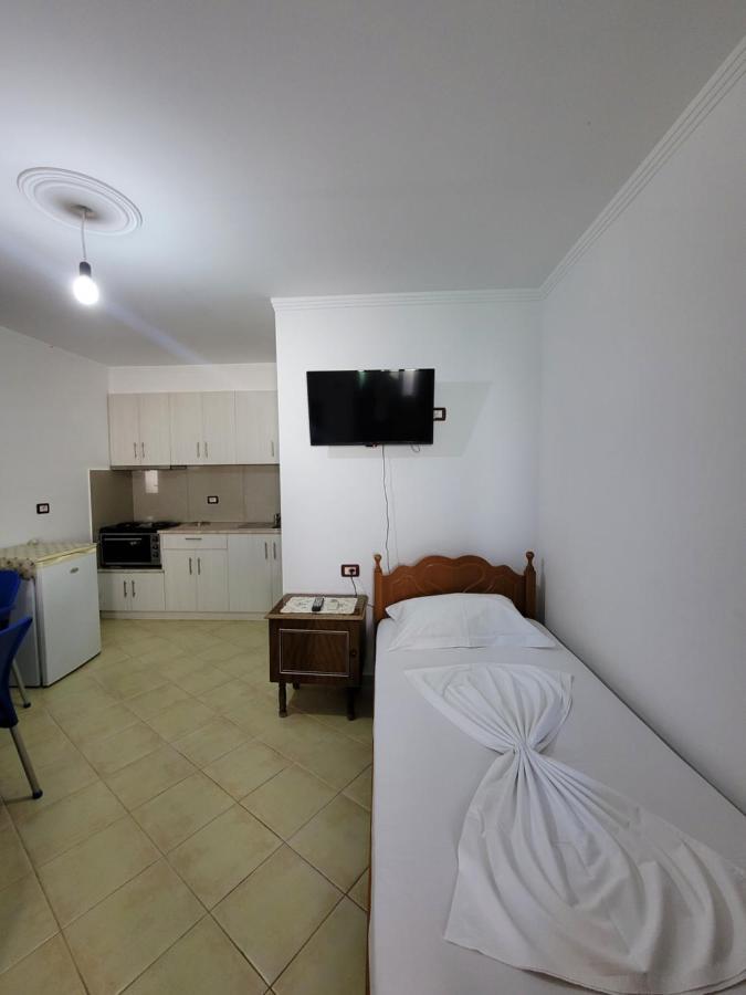 Petrefi Apartments Ksamil Ngoại thất bức ảnh