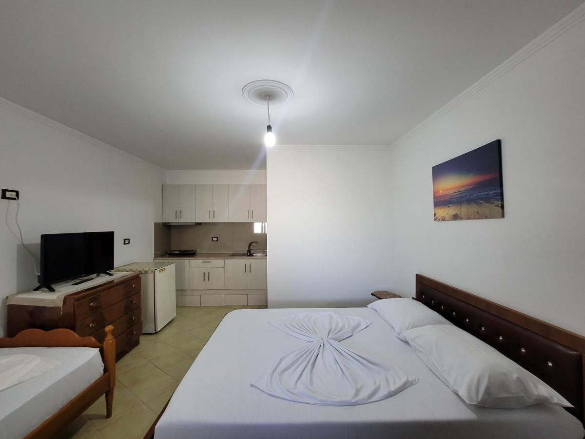 Petrefi Apartments Ksamil Ngoại thất bức ảnh