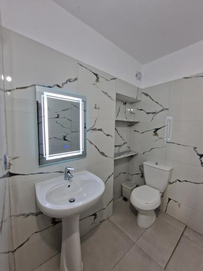 Petrefi Apartments Ksamil Ngoại thất bức ảnh